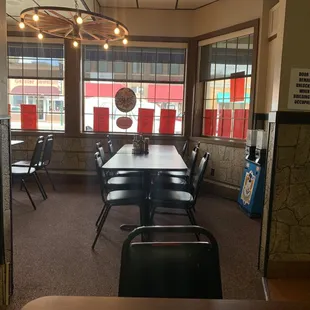 Nice sunny exposure to the west