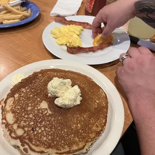 2 Piece Short Stack Pancakes