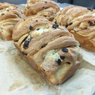 Cinnamon swirl ancient grains bread