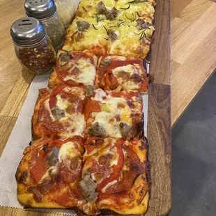 20 in pizza 1/2 Tater 1/2 Supreme