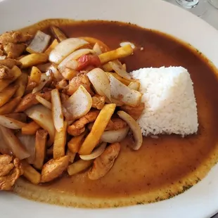 Salteado de Pollo (white meat chicken prepared just as Lomo Salteado)