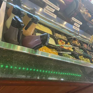 Everyday salad bar