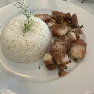 Chicharron (fried pork belly) with white rice