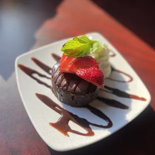 Flourless lava cake