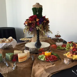 Brooks League Fashion Show and the Brooks Museum of Art