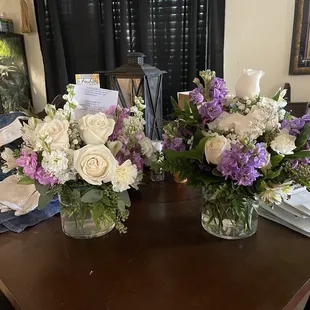 Left side is bouquet number one right side bouquet number two.
