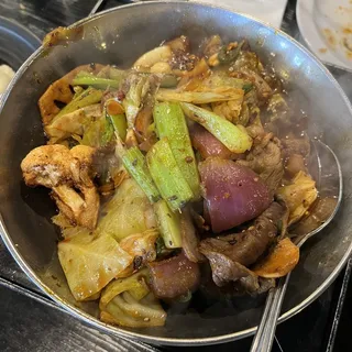 26 Tidu Sliced Beef Pot