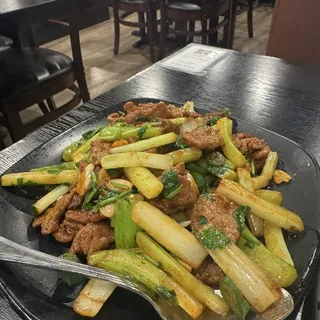 55 Hunan Stir-fried Beef