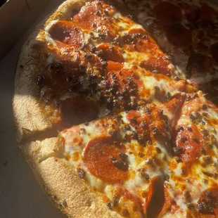 Chorizo and Pepperoni pizza ???