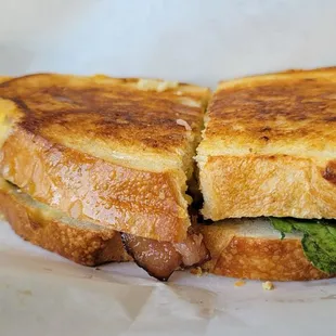 a grilled cheese sandwich