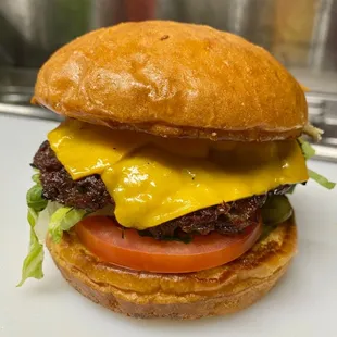 Traditional Cheeseburger with Special House Sauce