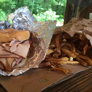 Fries &amp; sandwich (turkey &amp; ham)