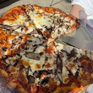 Yummy Pizza at Fast Eddie's