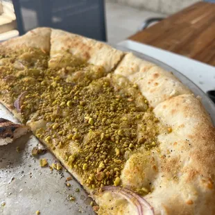 Some like it Nutty Pizza