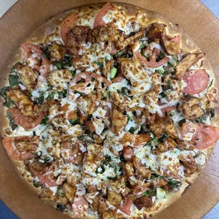 Barbecue chicken pizza