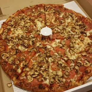 Mushroom &amp; pepperoni
