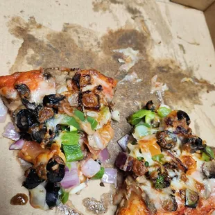 My mom's ordered for cheese veggies pizza &amp; she enjoyed it 2/19/25