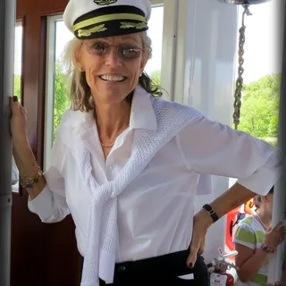 Donna R.