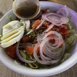 Side salad minus the cheese and croutons