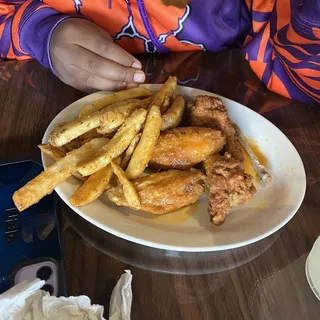 8 Piece Wings and Fries