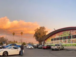 Ventura Supermarket