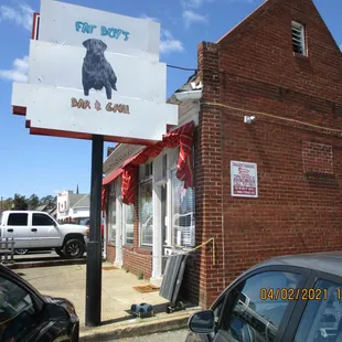 Fat Boys Bar and Grill / Sandston, VA: Store Exterior.