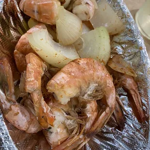 1/2 lb Jumbo Shrimp with Onions