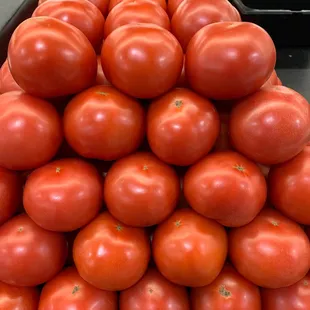 Using the best tomatoes available makes a HUGE difference when making a GREAT sandwich!
