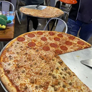 30 inch Pepp and Sausage