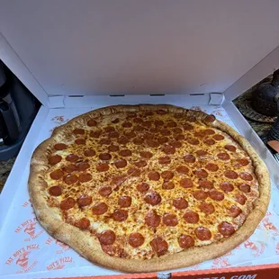 30&quot; Pizza!