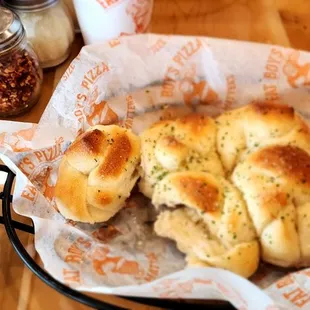 Garlic Knots.