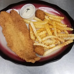 Catfish dinner is great! Comes with a side salad. Only $6.75 on fridays