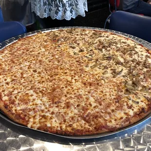 XL Cheese/Mushroom and Sausage (29") (5/18/2018)