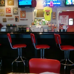 sushi and sashimi, interior