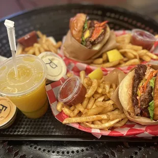 Pure Aloha in the quality of the food and generous portions. Auuuuuright!