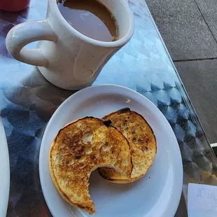 Coffee and vegan English muffin