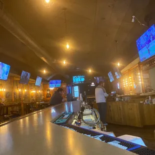 Look at all them TVs come on