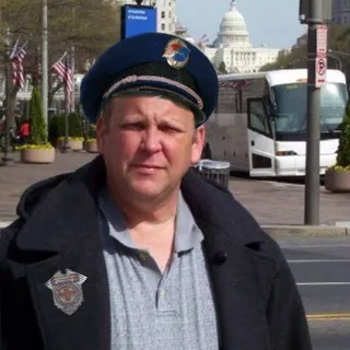 Kim R.