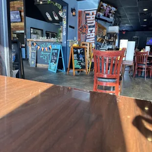 Entrance of the Fat Dan&apos;s Deli