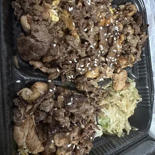 Chicken and Beef plate w rice and veggies.