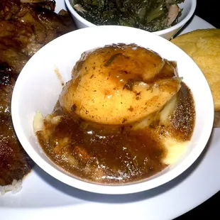 Mashed potatoes and gravy