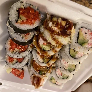 Sushi rolls