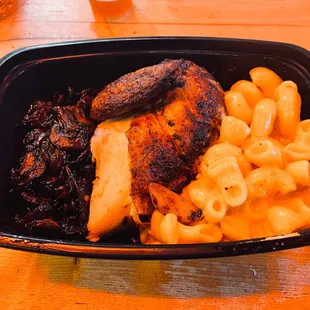 Quarter Chicken, Mac n Cheese, Tamarind Jerk Mushrooms
