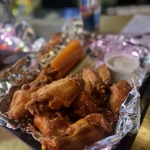 chicken wings, fried chicken wings, poultry, bbq chicken, chicken, chicken wings and fried chicken, food, bbq wings, fried chicken