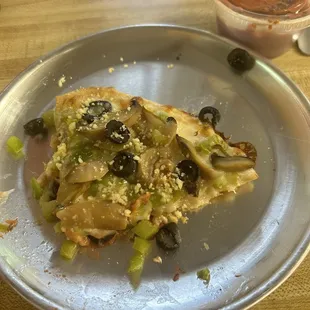 Personal veggie pizza no onions extra canned mushrooms.