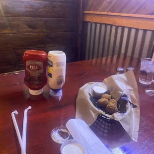 Started with jalapeño Gator Balls. Had Root Beer and Diet Coke.