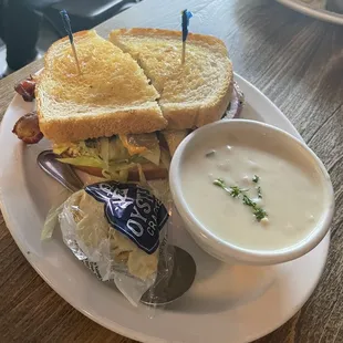 Cali Chicken Sandwich