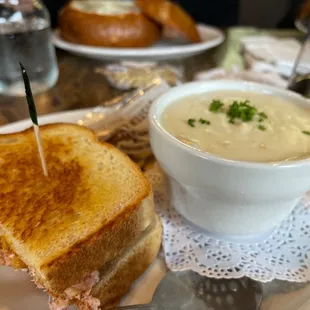 Cheesy Crab Sandwich