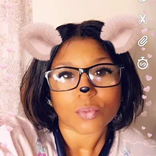 Yvette G.