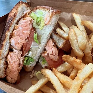 Grill Salmon Teriyaki Sandwich